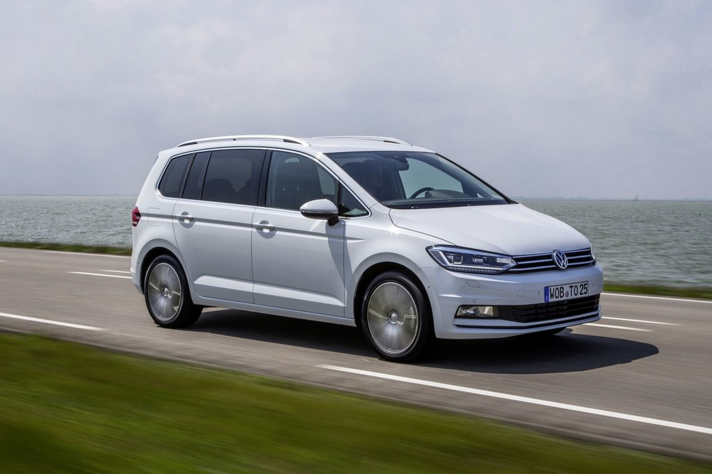 Volkswagen Touran: сімейний мінівен для сучасних подорожей і щоденного життя