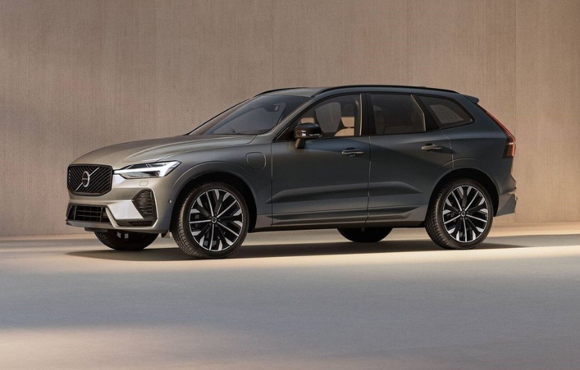 Volvo XC60: актуальний огляд моделі у 2025–2026 роках