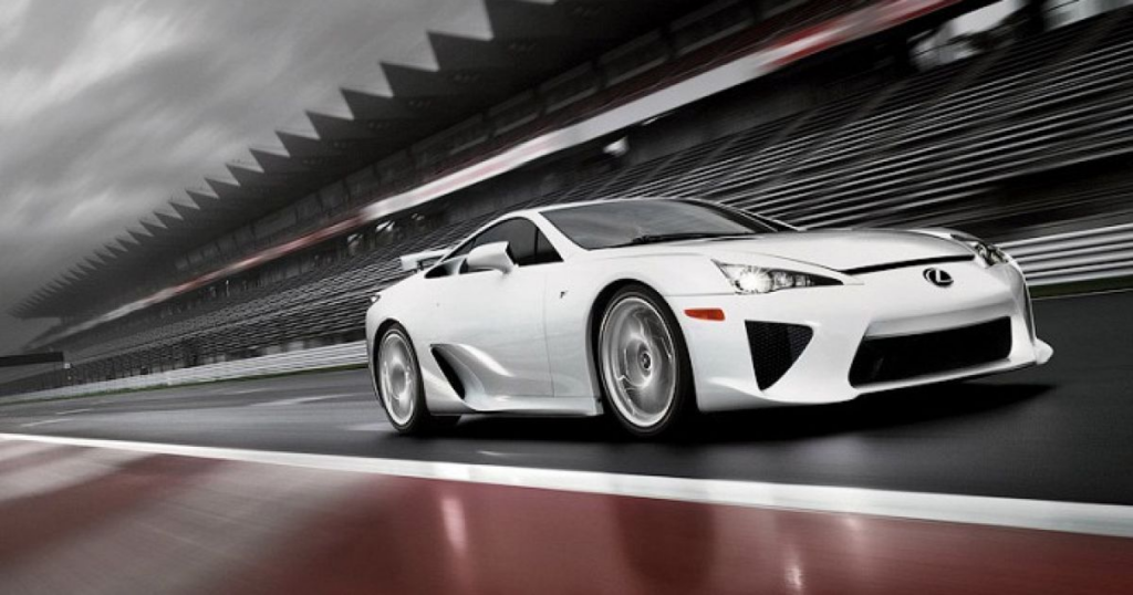 Японська досконалість: історія та спадщина суперкара Lexus LFA 🏎️